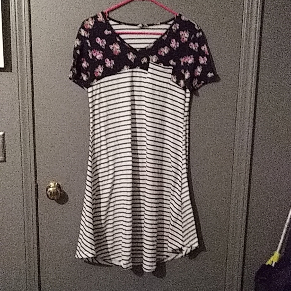 Floral/Striped Loose Dress